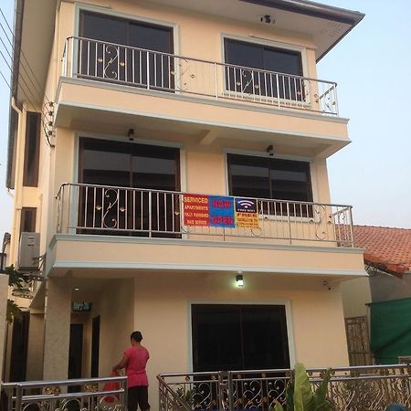 Junior Apartment Pattaya Buitenkant foto